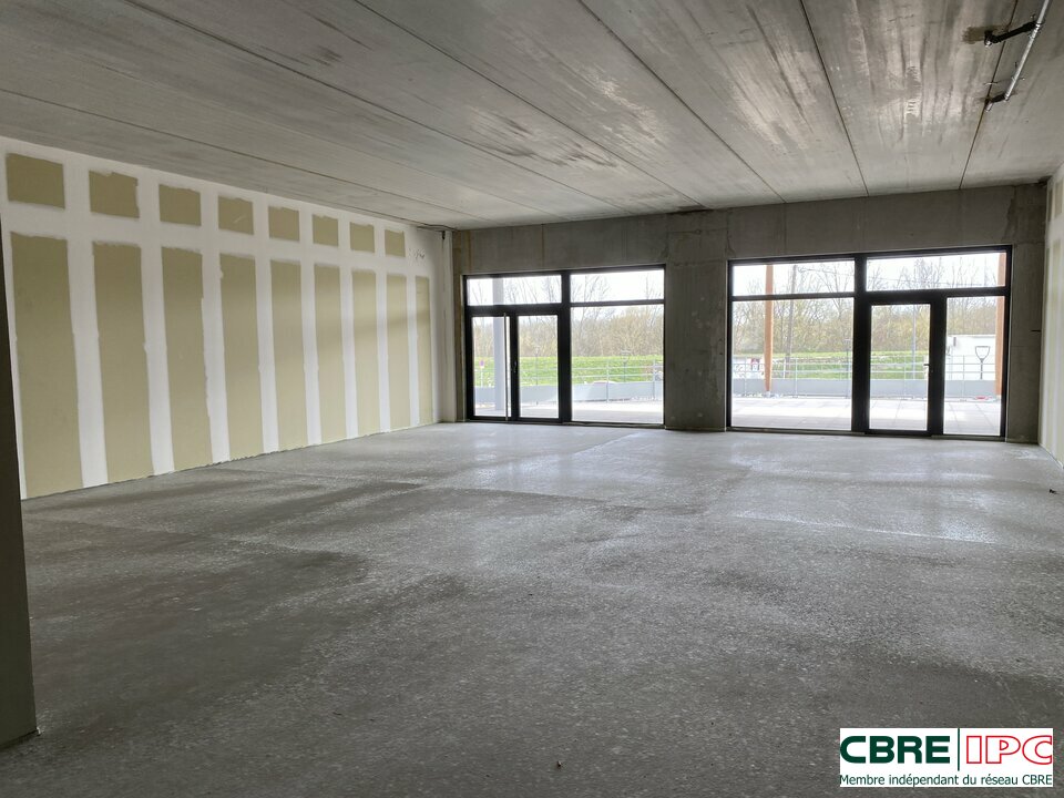 CBRE IPC Immobilier d'entreprise LOCATION Local commercial DAX 7635YA4