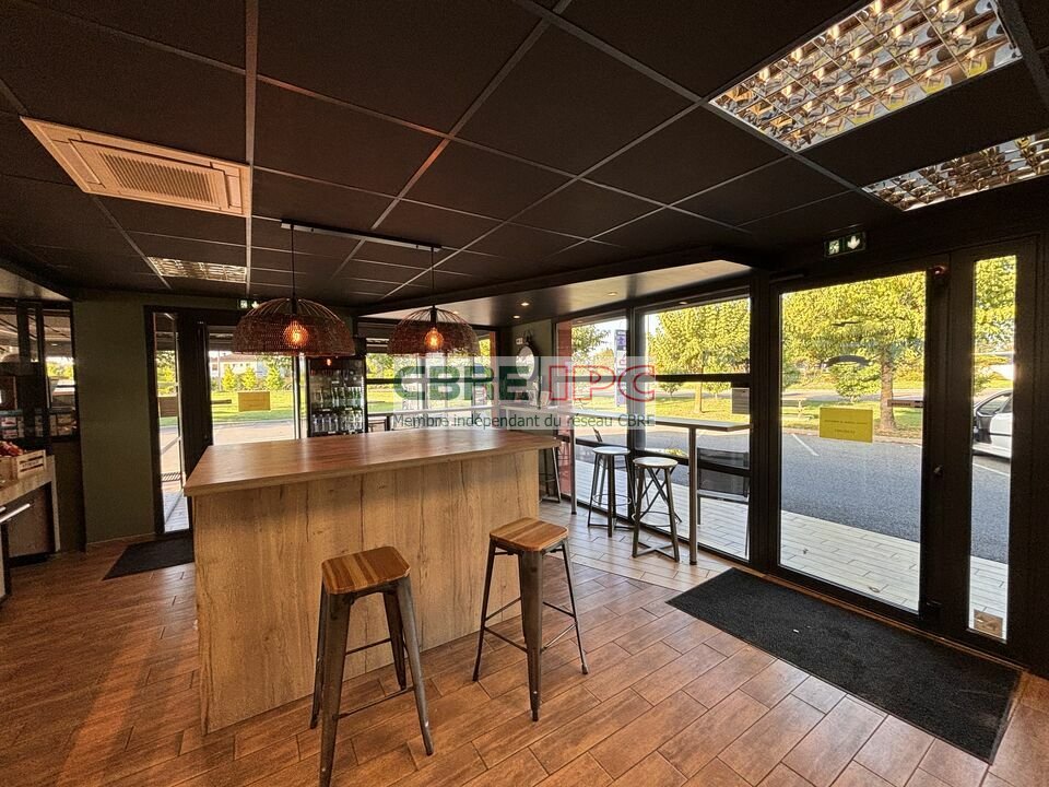 CBRE IPC Immobilier d'entreprise VENTE FDC Fonds de commerce MOURENX 8132FL