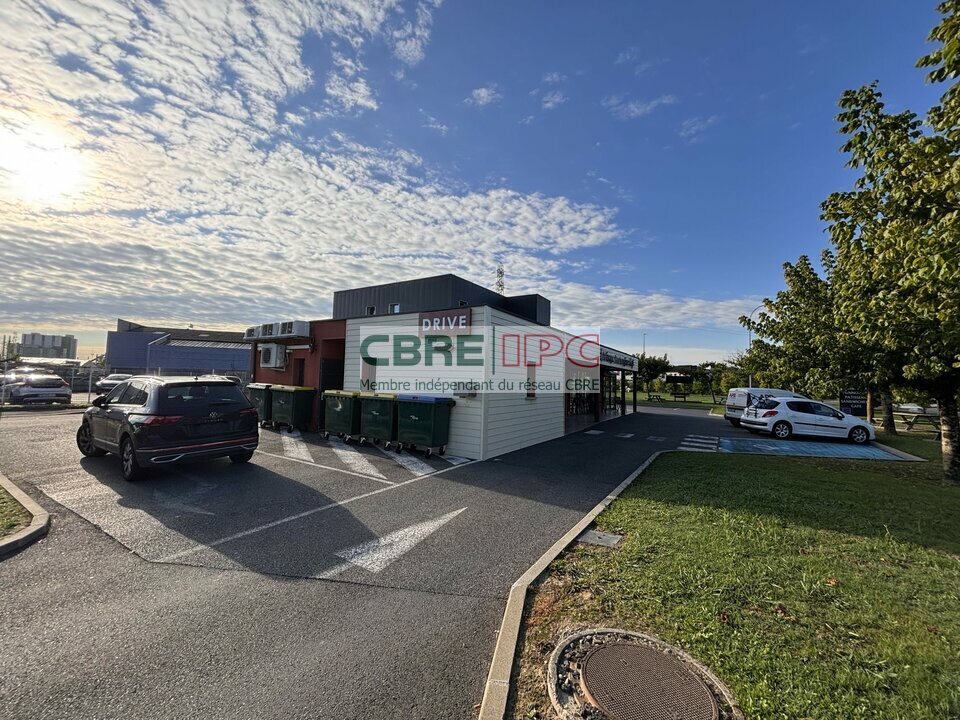 CBRE IPC Immobilier d'entreprise VENTE FDC Fonds de commerce MOURENX 8132FL