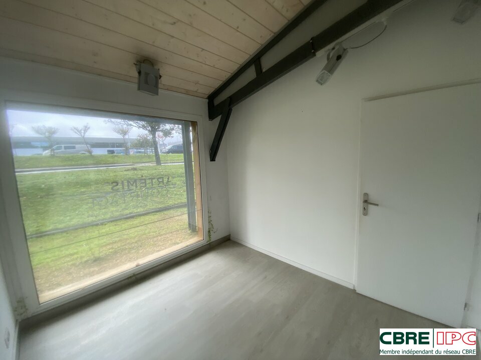 CBRE IPC Immobilier d'entreprise LOCATION Bureau SAINT-PAUL-LÈS-DAX 8203YA3