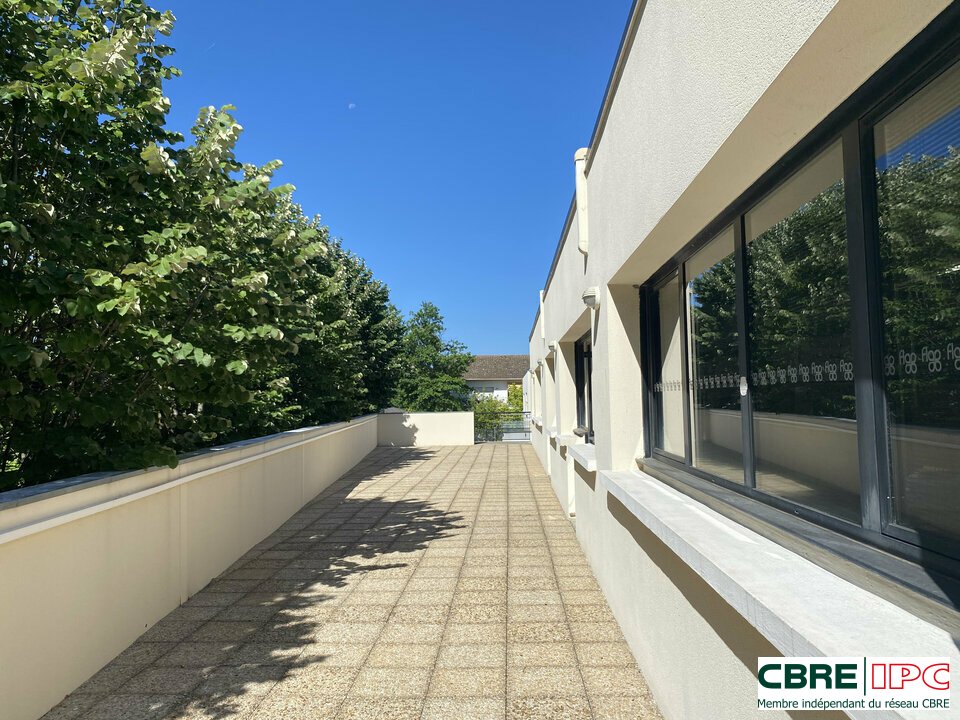 CBRE IPC Immobilier d'entreprise LOCATION Bureau ANGLET 20260706FD