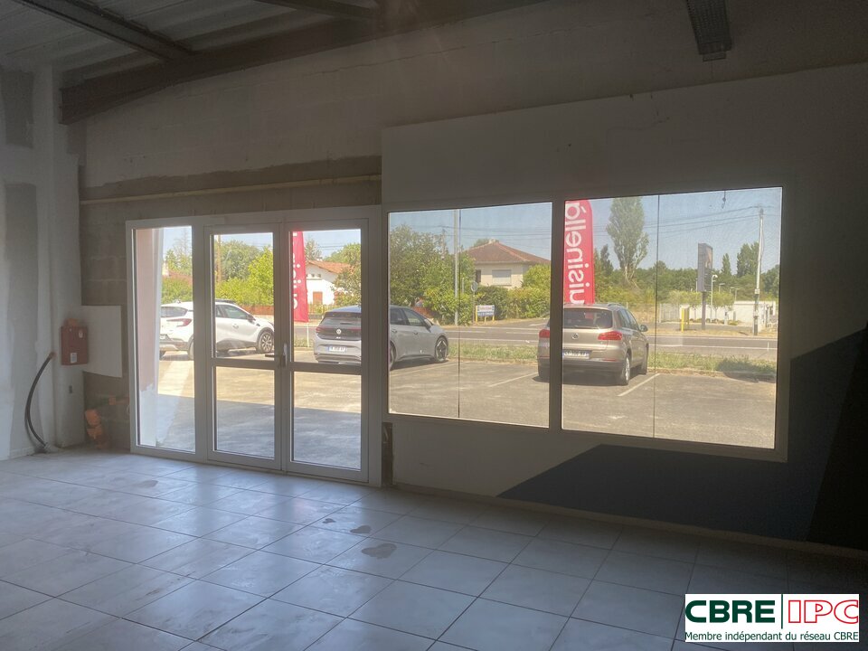 CBRE IPC Immobilier d'entreprise LOCATION Local commercial  MONT-DE-MARSAN 8227YA