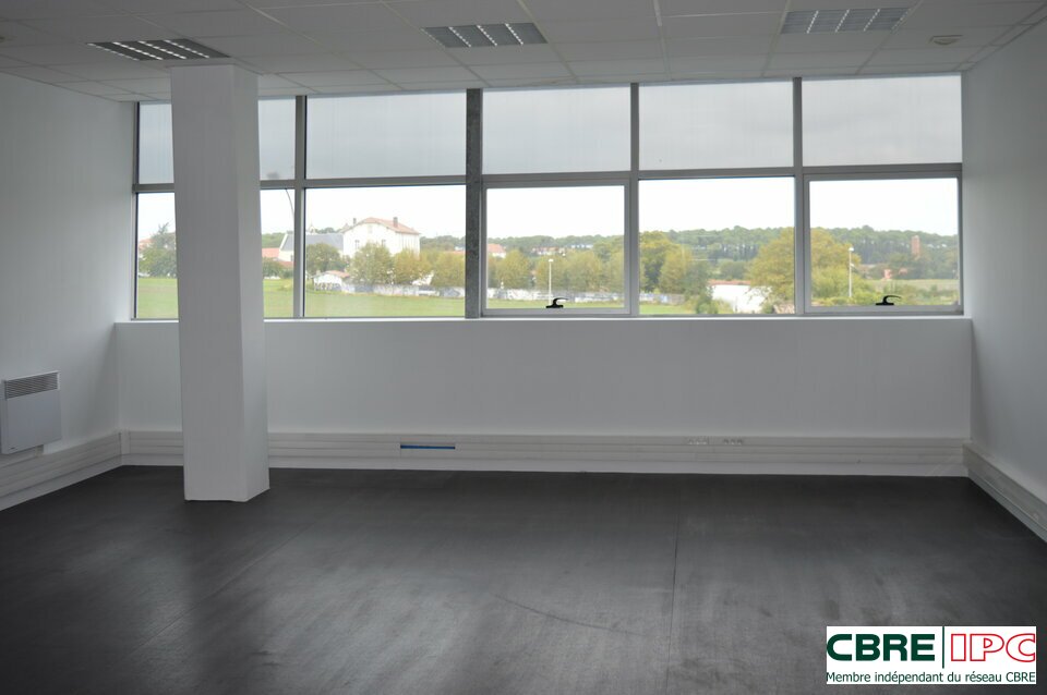 CBRE IPC Immobilier d'entreprise LOCATION Bureau  ANGLET 8385FD