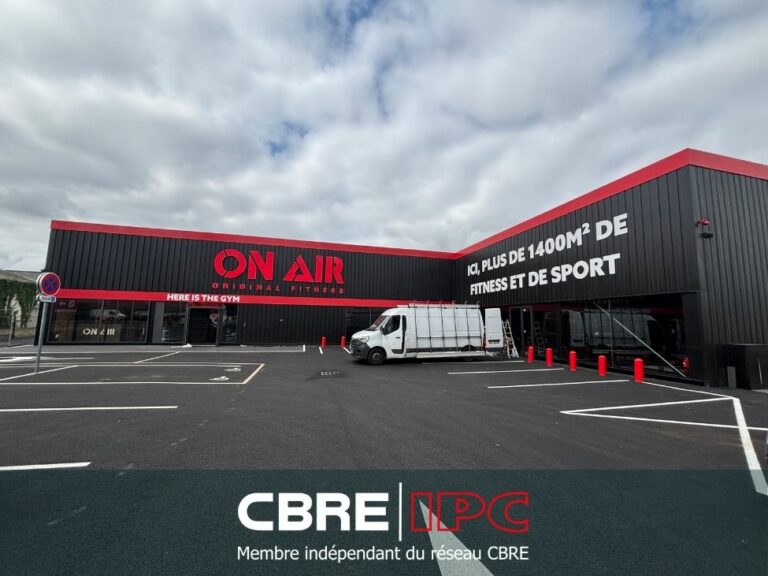 Implantation ON AIR à LONS par CBRE IPC