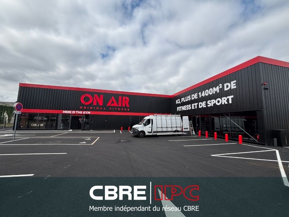 Implantation ON AIR à LONS par CBRE IPC