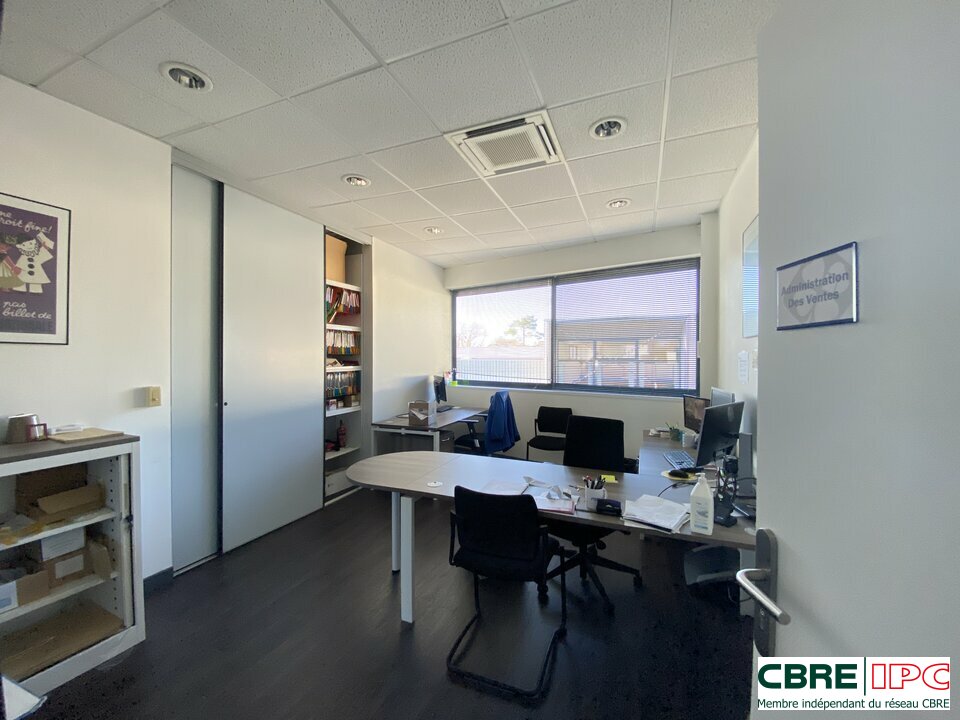 CBRE IPC Immobilier d'entreprise LOCATION Bureau ANGLET 7736FD