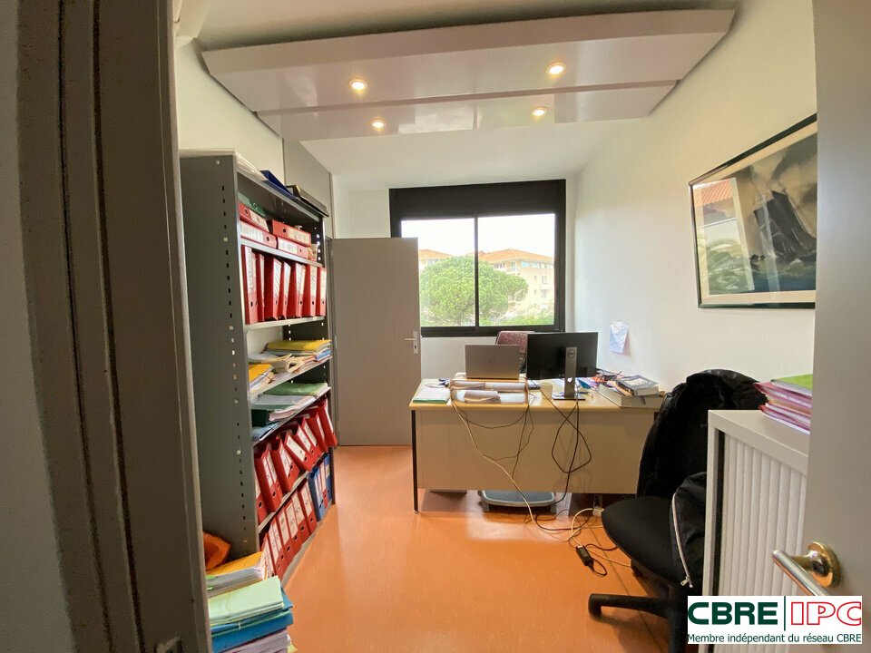 CBRE IPC Immobilier d'entreprise LOCATION Bureau BIARRITZ 7793FD4
