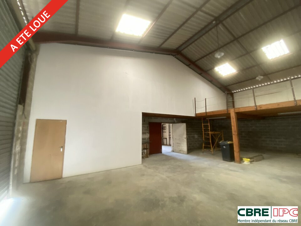 CBRE IPC Immobilier d'entreprise LOCATION Local d'activités  SAINT AVIT 7839YA