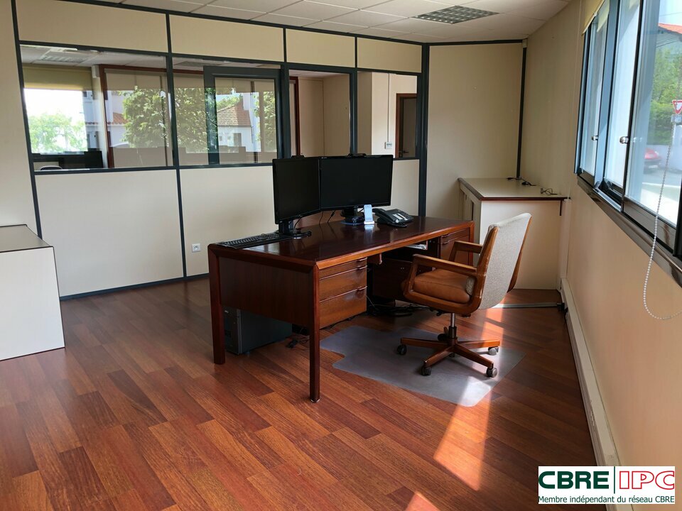 CBRE IPC Immobilier d'entreprise LOCATION Bureau BIARRITZ 7979FD