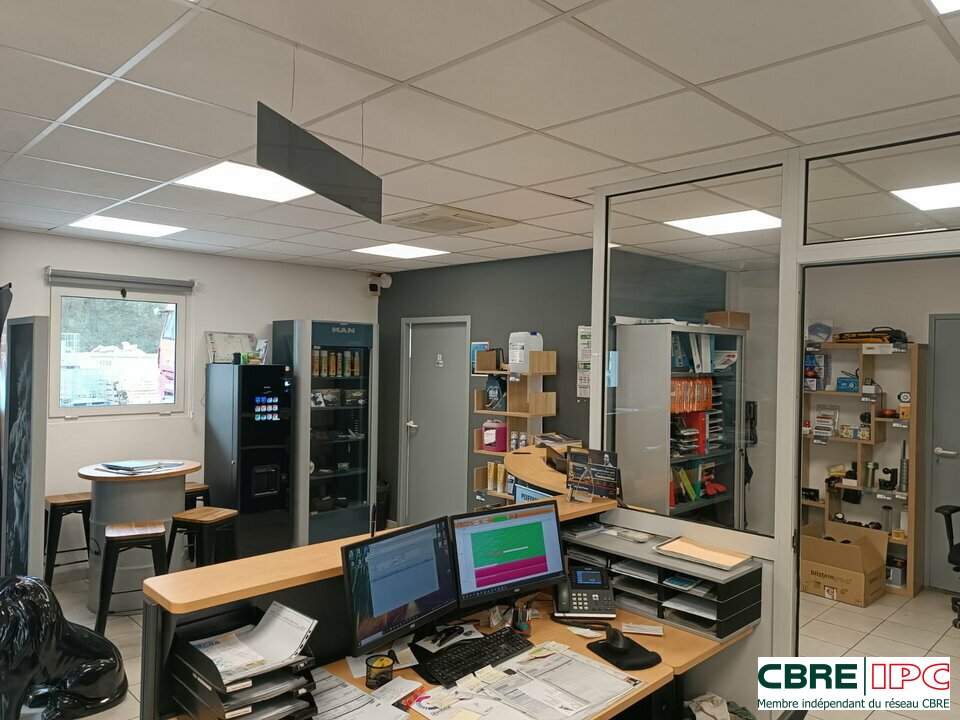 CBRE IPC Immobilier d'entreprise LOCATION Local d'activités SAINT AVIT 8043YA