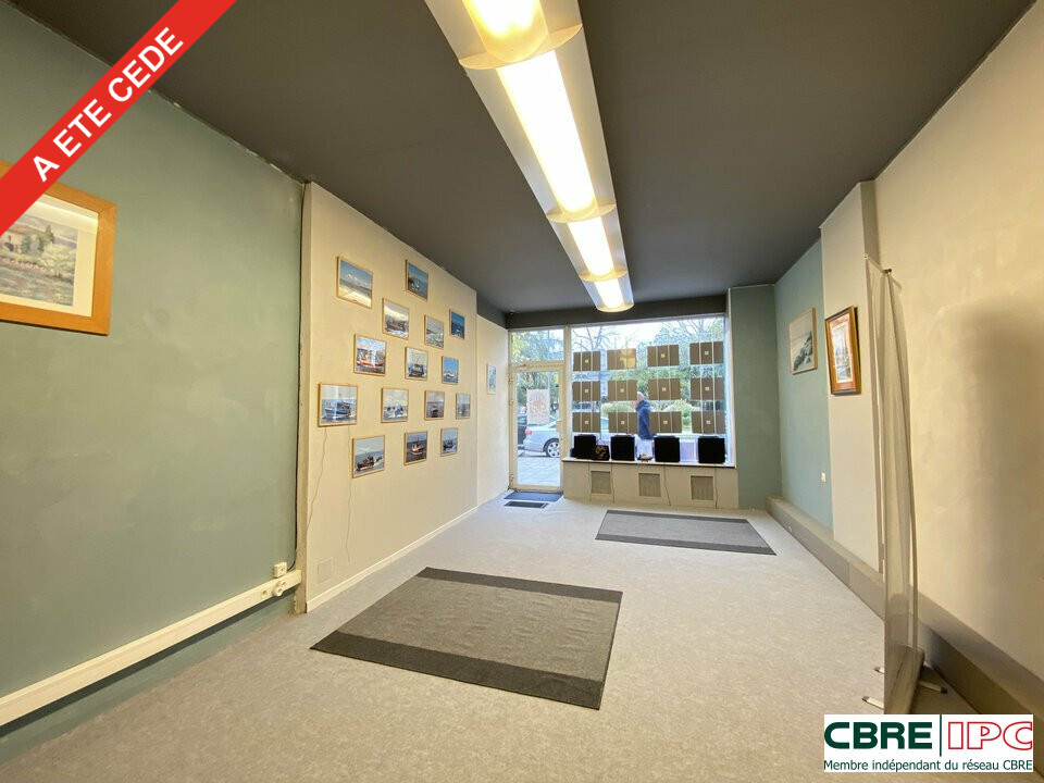 CBRE IPC Immobilier d'entreprise CESSION DAB Local commercial  BAYONNE 8098FD