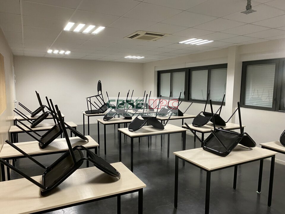 CBRE IPC Immobilier d'entreprise VENTE Local d'activités SAINT AVIT 8246YA