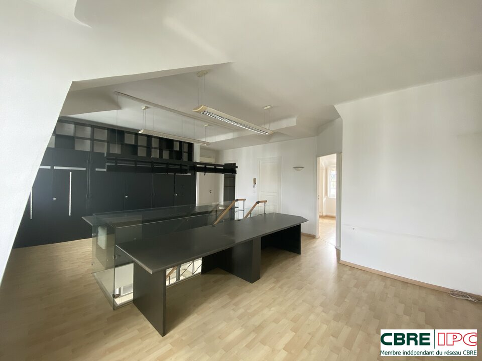 CBRE IPC Immobilier d'entreprise LOCATION Bureau  BAYONNE 8335FD