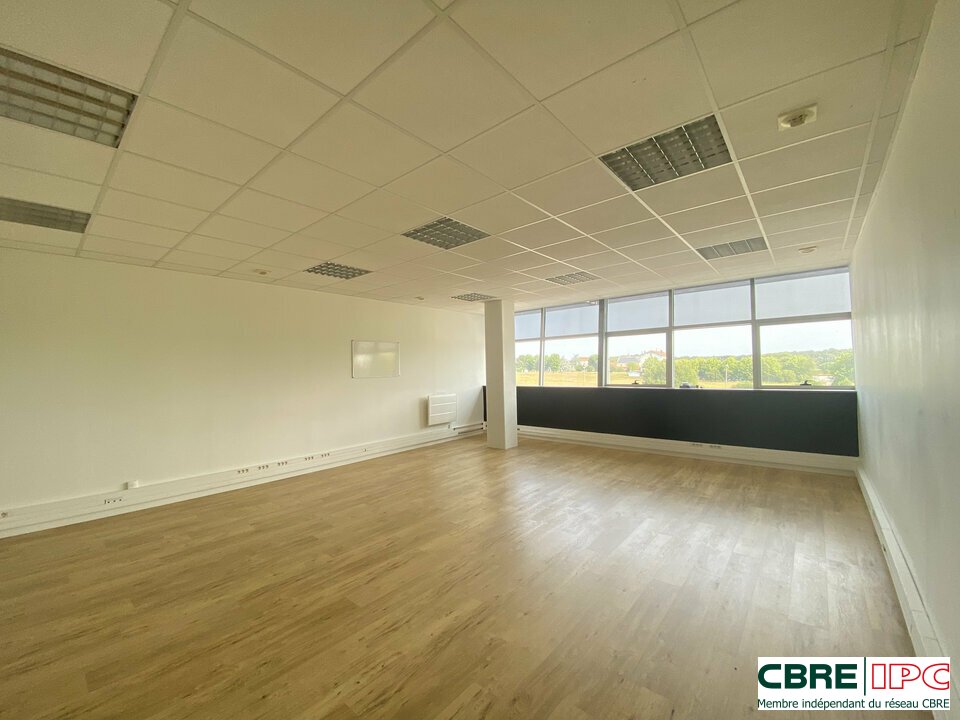 CBRE IPC Immobilier d'entreprise LOCATION Bureau  ANGLET 8385FD