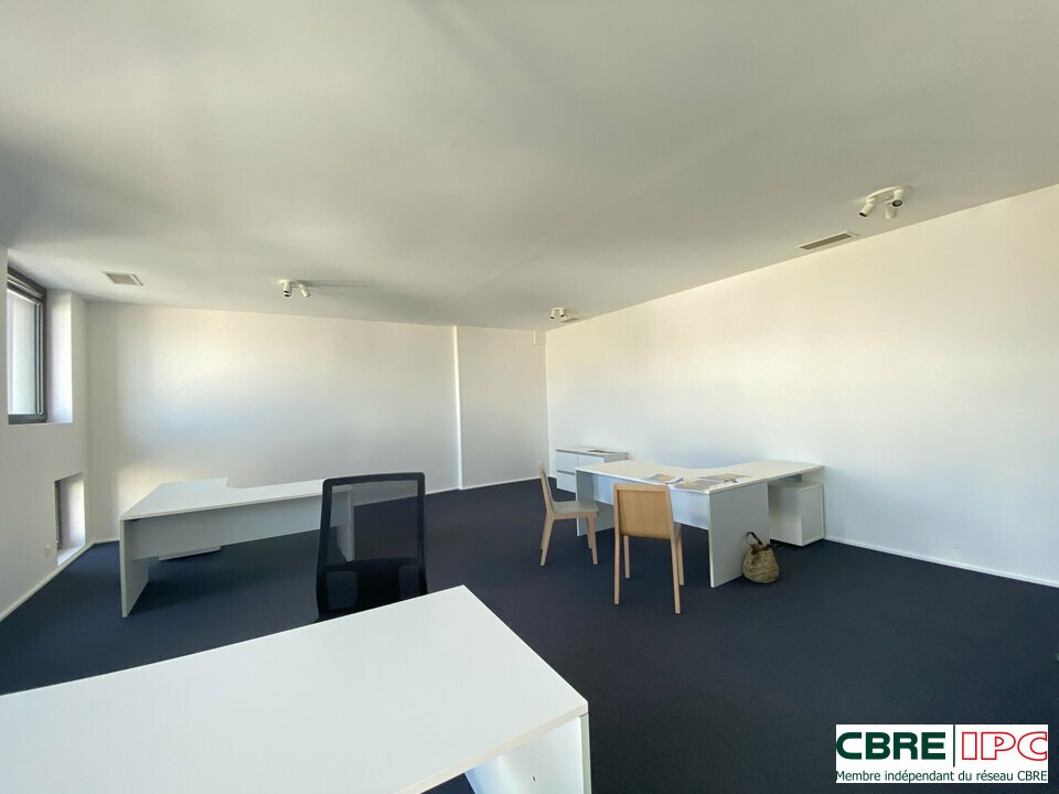CBRE IPC Immobilier d'entreprise LOCATION Bureau BIARRITZ 8411FD