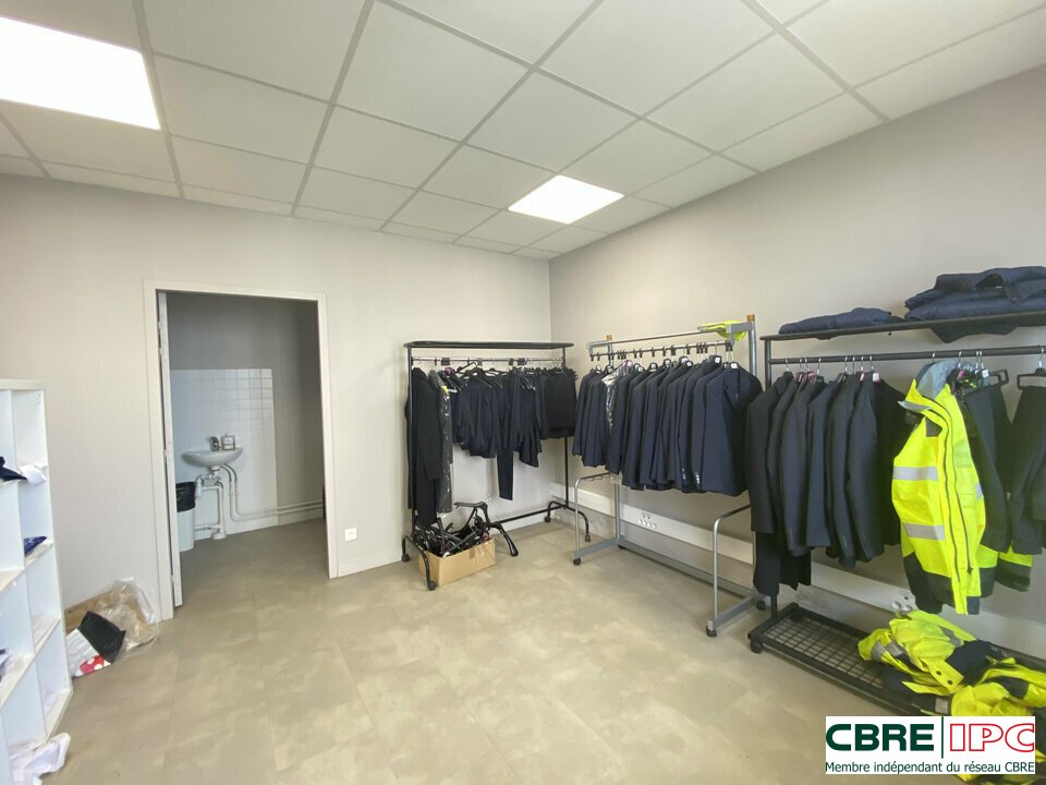 CBRE IPC Immobilier d'entreprise LOCATION Bureau  ANGLET 8417FD