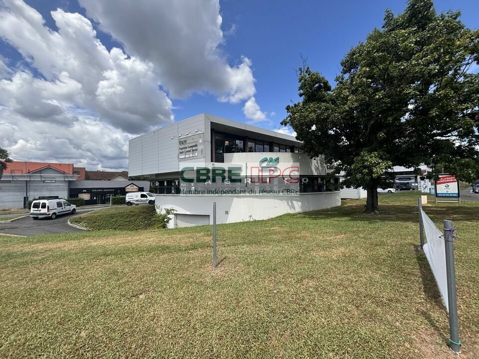 CBRE IPC Immobilier d'entreprise LOCATION Bureau BILLERE 7939FL
