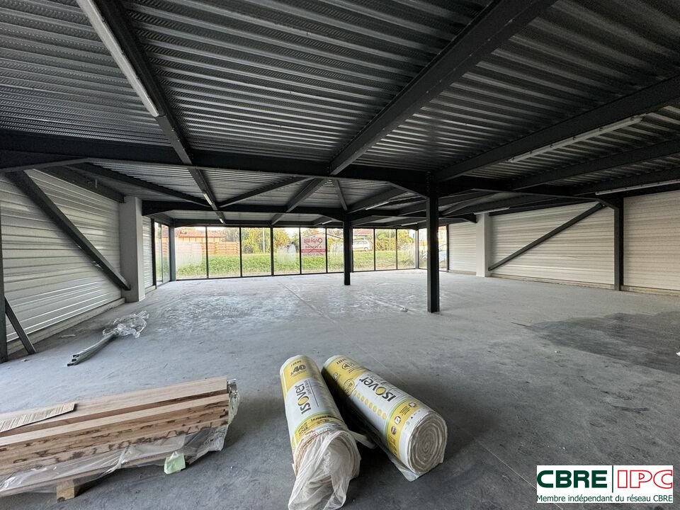 CBRE IPC Immobilier d'entreprise LOCATION Local commercial BENESSE MAREMNE 8025MP