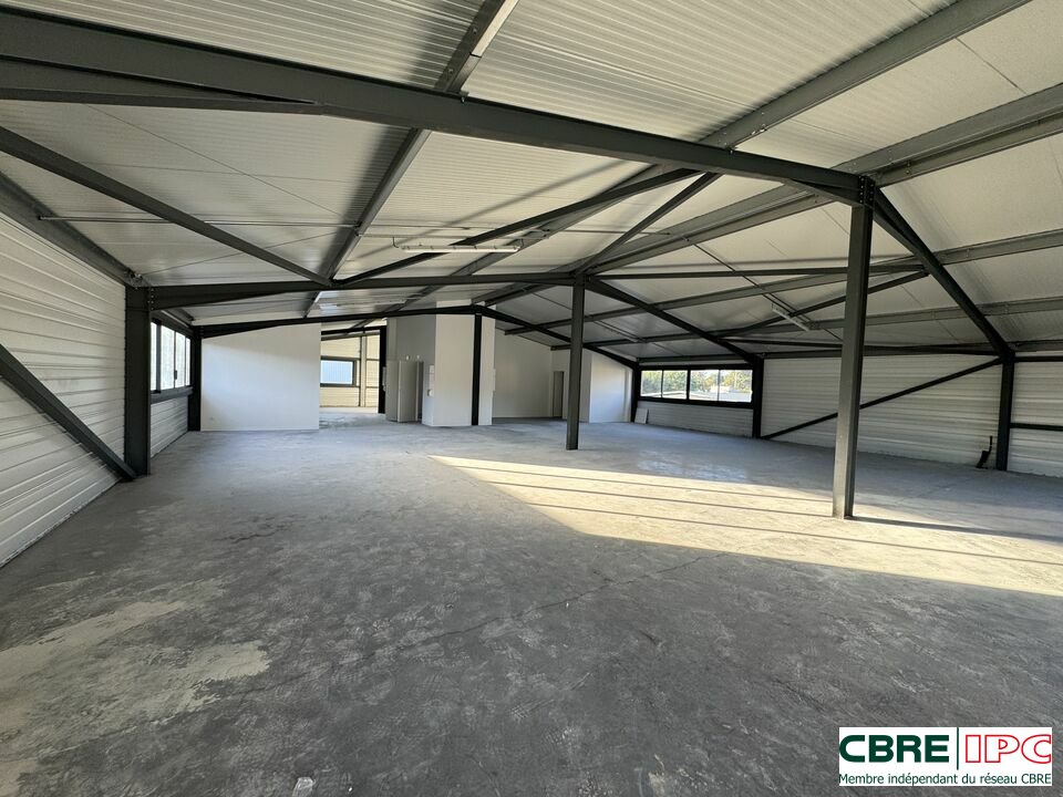 CBRE IPC Immobilier d'entreprise LOCATION Local commercial BENESSE MAREMNE 8025MP