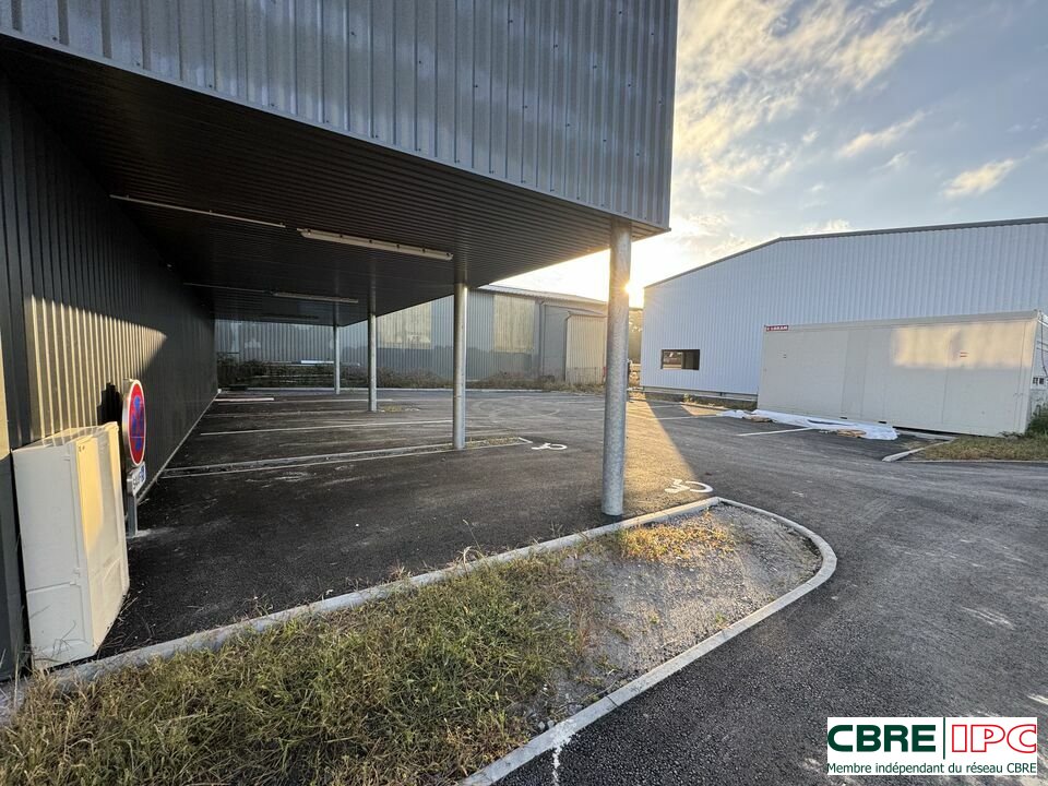 CBRE IPC Immobilier d'entreprise LOCATION Local commercial BENESSE MAREMNE 8025MP