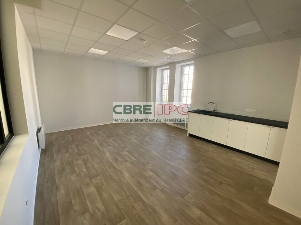 CBRE IPC Immobilier d'entreprise LOCATION Bureau  SAINT JEAN DE LUZ 8214EL2