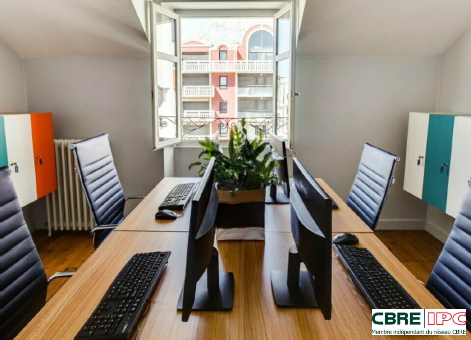 CBRE IPC Immobilier d'entreprise LOCATION Bureau  BIARRITZ 8235FD4