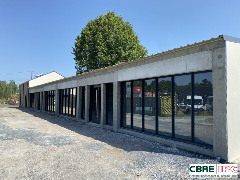 CBRE IPC Immobilier d'entreprise LOCATION Bureau  MONT DE MARSAN 8370YA3