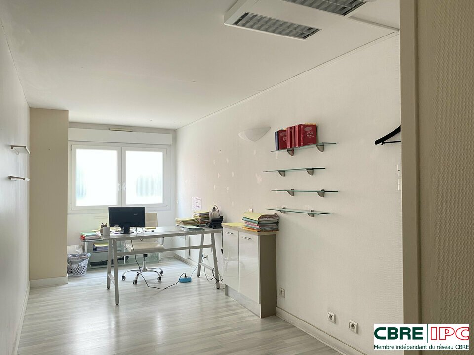 CBRE IPC Immobilier d'entreprise LOCATION Bureau  BAYONNE 8396FD