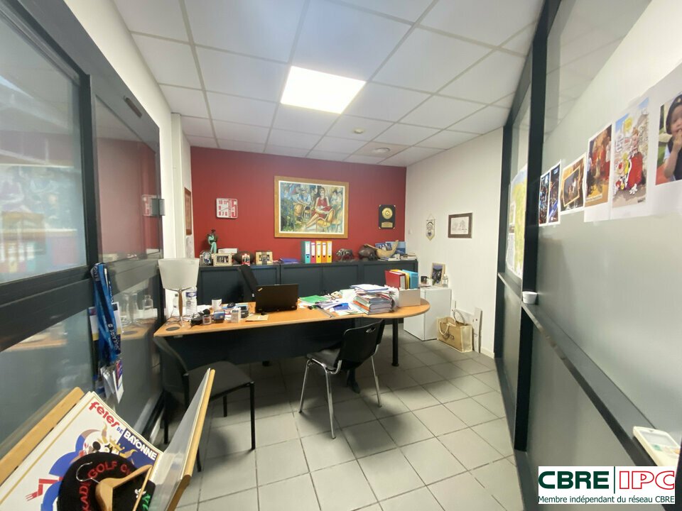 CBRE IPC Immobilier d'entreprise LOCATION Bureau  ANGLET 8438FD1