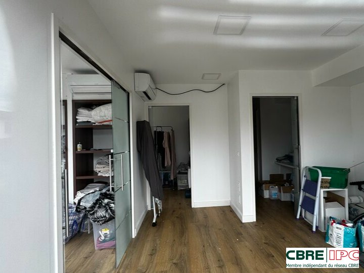 CBRE IPC Immobilier d'entreprise LOCATION Local commercial  HASPARREN 8462EL