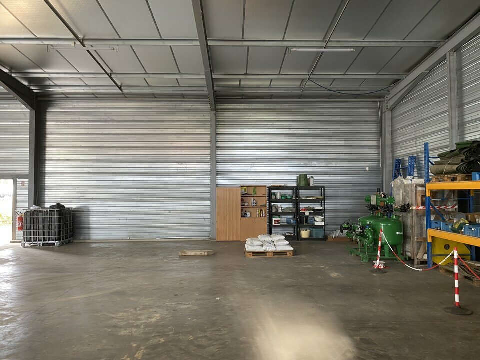 CBRE IPC Immobilier d'entreprise VENTE Local d'activités SAINT-AVIT 8468YA