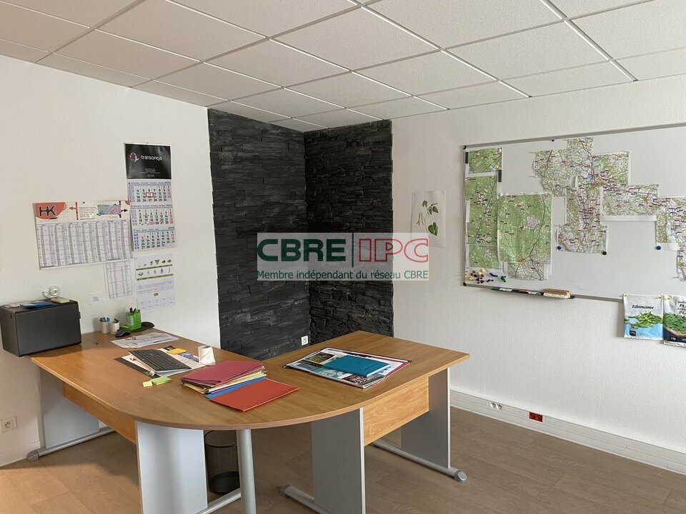 CBRE IPC Immobilier d'entreprise VENTE Local d'activités SAINT-AVIT 8468YA