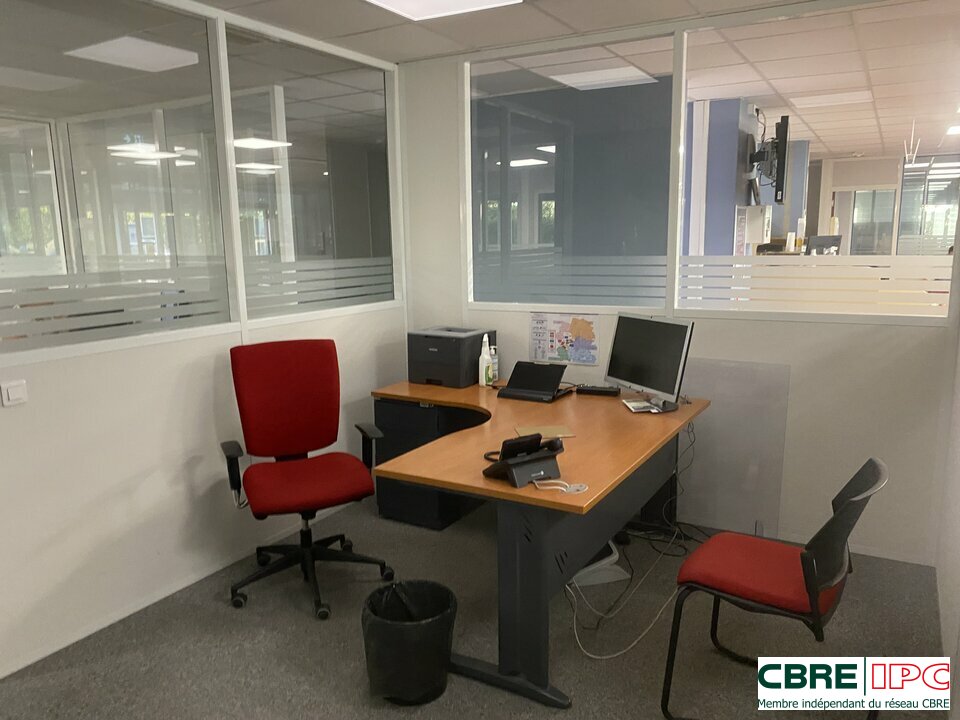 CBRE IPC Immobilier d'entreprise LOCATION Bureau SAINT-PAUL-LÈS-DAX 8288YA