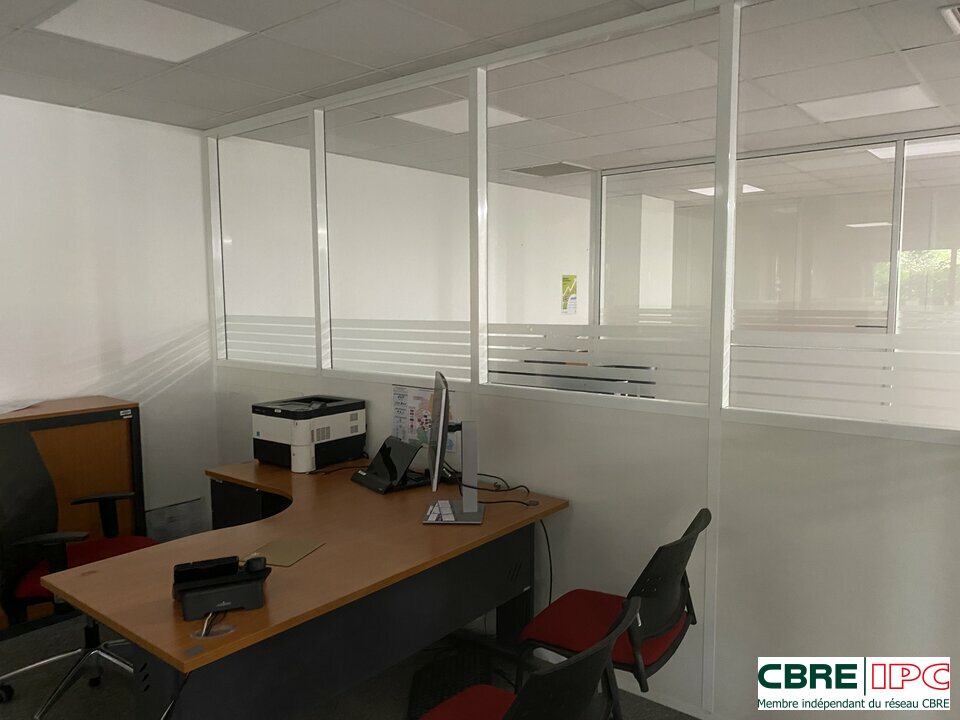 CBRE IPC Immobilier d'entreprise LOCATION Bureau SAINT-PAUL-LÈS-DAX 8288YA