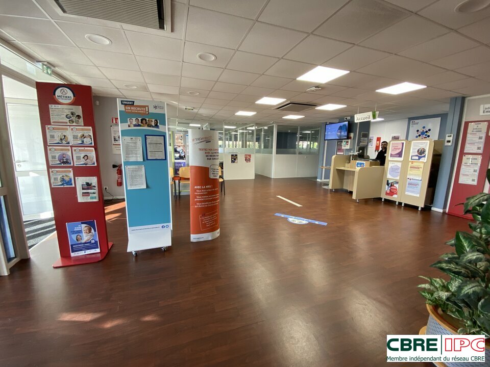 CBRE IPC Immobilier d'entreprise LOCATION Bureau SAINT-PAUL-LÈS-DAX 8288YA