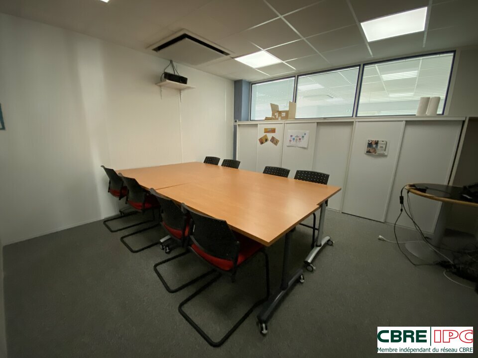 CBRE IPC Immobilier d'entreprise LOCATION Bureau SAINT-PAUL-LÈS-DAX 8288YA