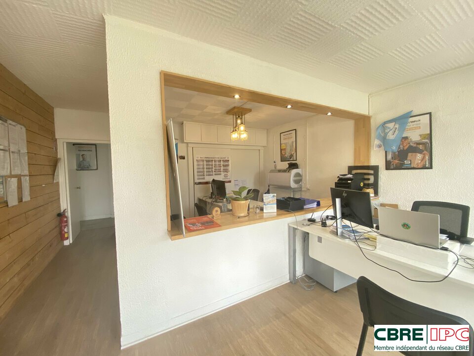CBRE IPC Immobilier d'entreprise LOCATION Local commercial  BAYONNE 8369FD