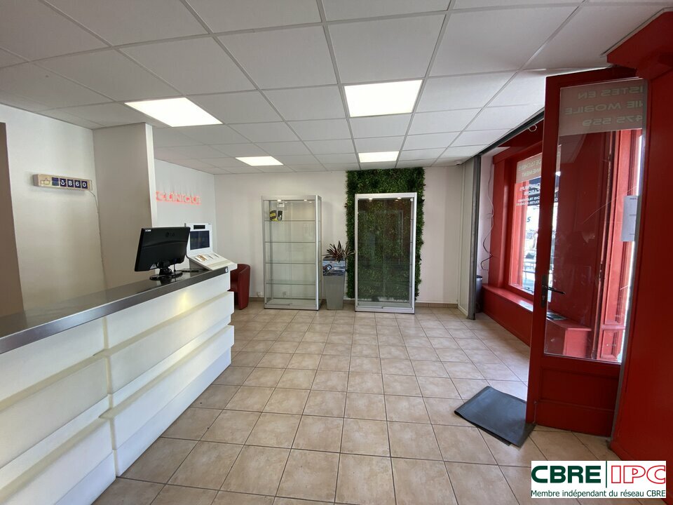 CBRE IPC Immobilier d'entreprise LOCATION Local commercial BAYONNE 8445MP