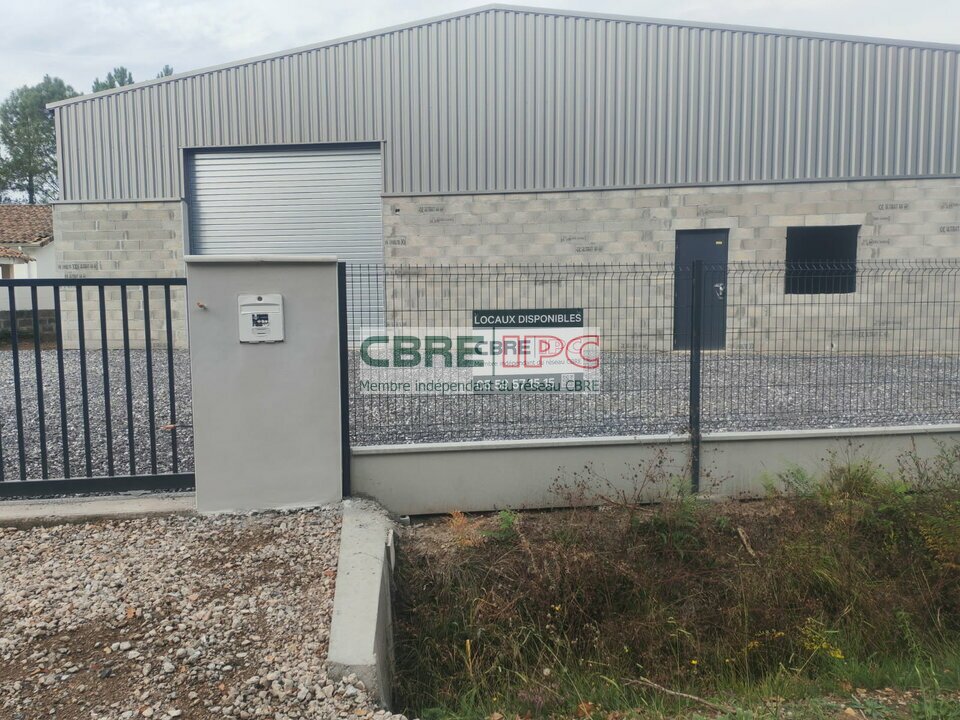 CBRE IPC Immobilier d'entreprise LOCATION Local d'activités  SAINT-PERDON 8467YA