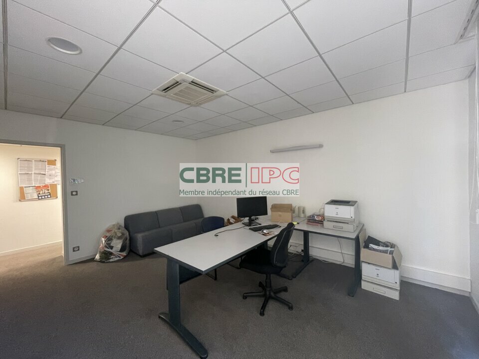 CBRE IPC Immobilier d'entreprise VENTE Bureau TARBES 8528FL